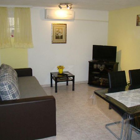 Apartments Adriana สปลิท ภายนอก รูปภาพ