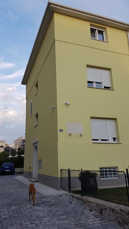 Apartments Adriana สปลิท ภายนอก รูปภาพ