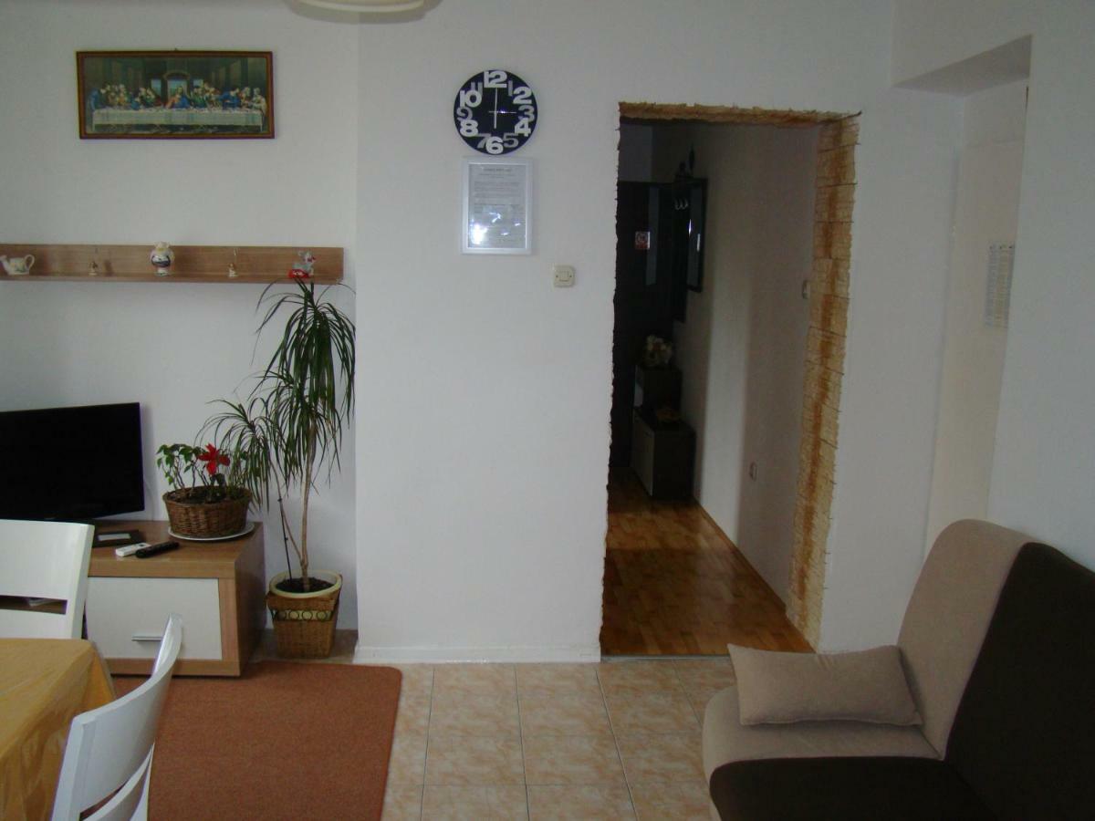 Apartments Adriana สปลิท ภายนอก รูปภาพ