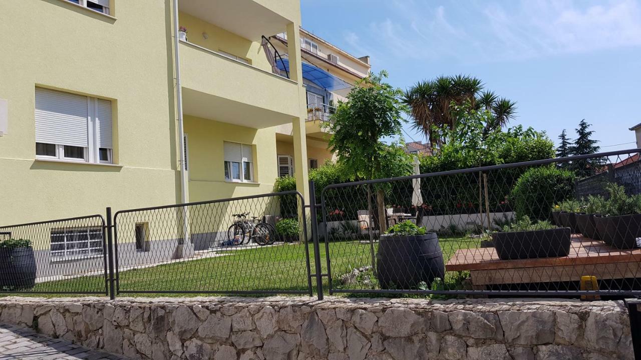 Apartments Adriana สปลิท ภายนอก รูปภาพ